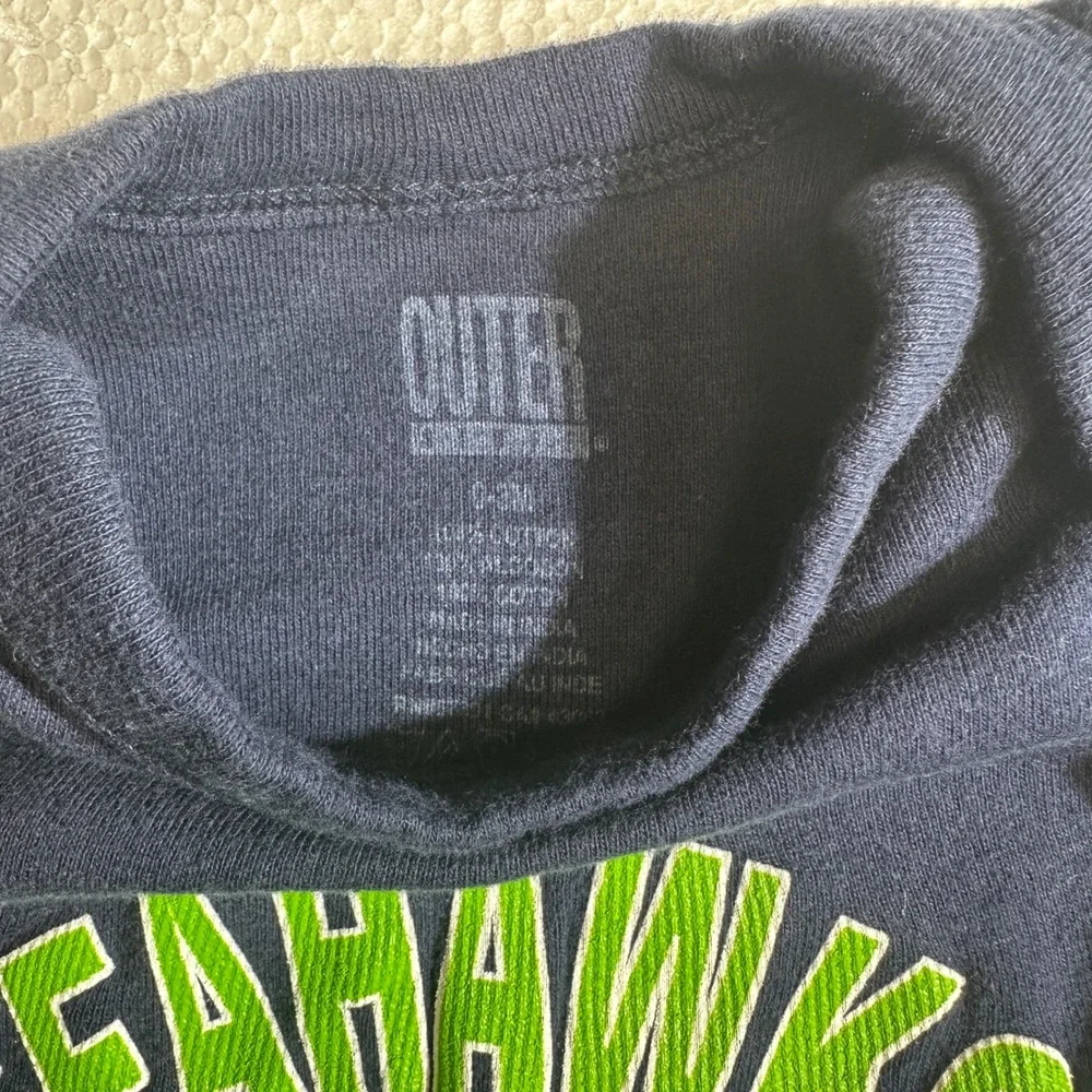 Outer‎ 0-3M Seattle Seahawks Navy Blue Football Onesie Baby Bodysuit NFL